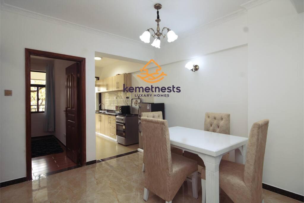Furnished Apartment In Kilimani Nairobi Buitenkant foto